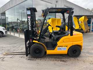 Hyundai 25D-9V Tweedehand tweedehands te koop